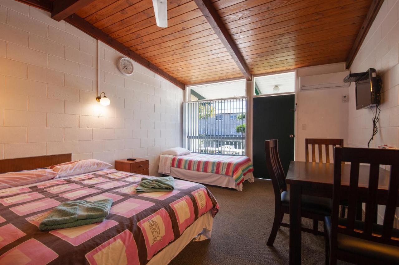 Aaryn Court Motel โรโตรัว ภายนอก รูปภาพ
