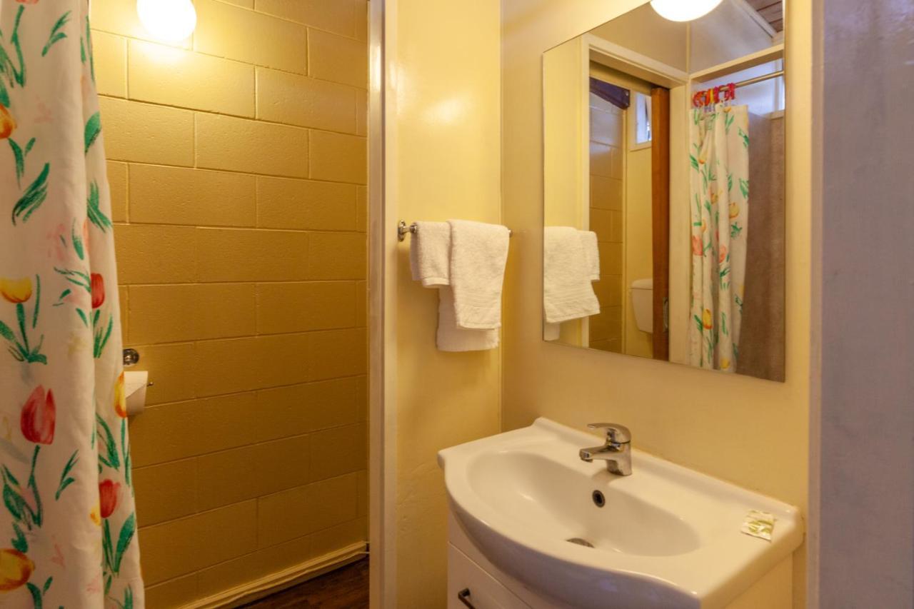 Aaryn Court Motel โรโตรัว ภายนอก รูปภาพ