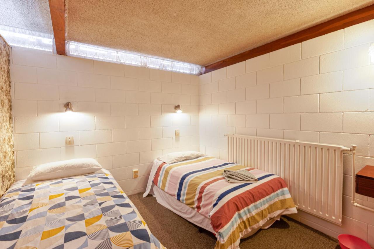 Aaryn Court Motel โรโตรัว ภายนอก รูปภาพ